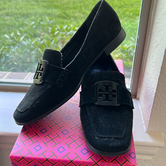 Tory Burch Georgia Loafer - Picture 2 of 5